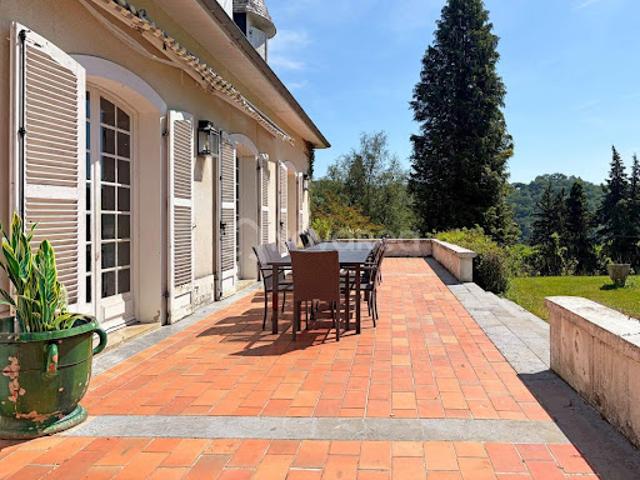 Vente Maison 8 pièces 247 m2 Gan