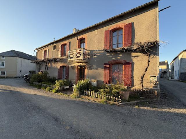 Vente Maison 8 pièces 247 m2 La Salvetat Peyralès