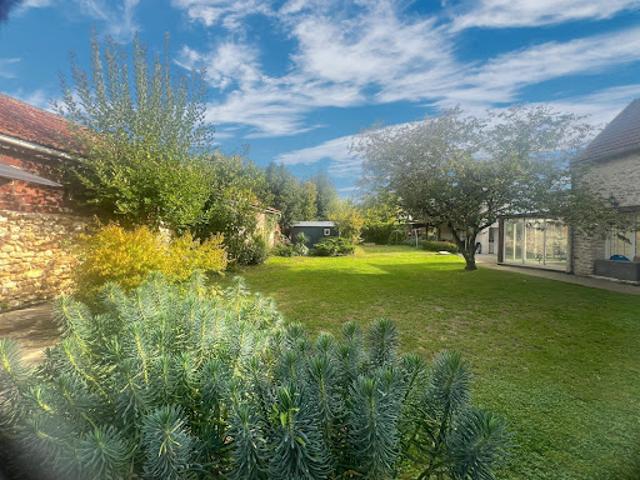 Vente Maison 8 pièces 247 m2 Longnes