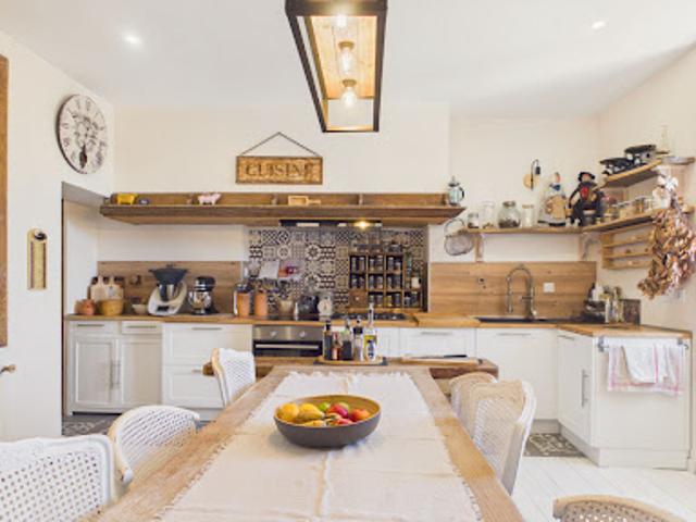 Vente Maison 8 pièces 247 m2 Rieupeyroux