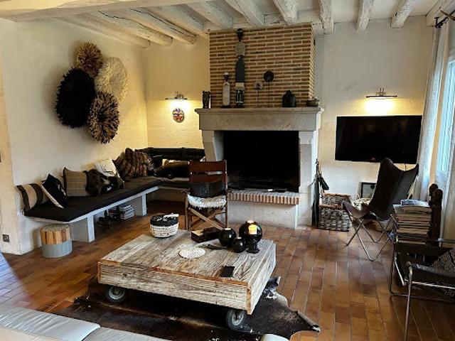 Vente Maison 8 pièces 248 m2 Yvoy le Marron
