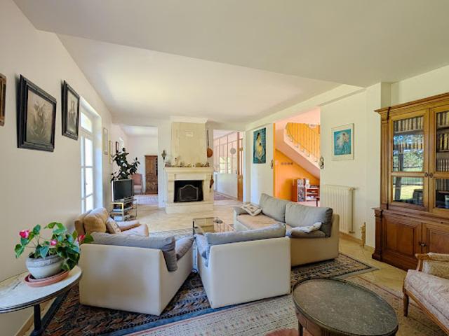 Vente Maison 8 pièces 249 m2 Meilhan sur Garonne