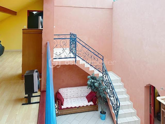 Vente Maison 8 pièces 249 m2 Saint Usage