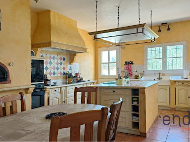 Vente Maison 8 pièces 249 m2 Cornebarrieu
