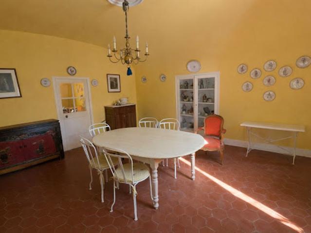 Vente Maison 8 pièces 249 m2 Saint jean de maruejols et avejan