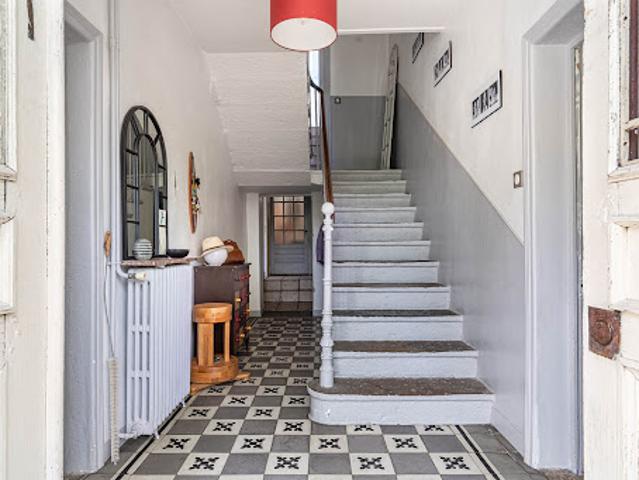 Vente Maison 8 pièces 249.83 m2 Neuville sur Saône