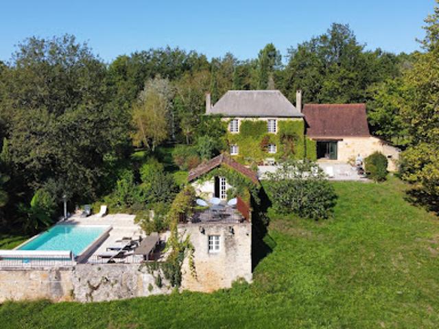 Vente Maison 8 pièces 240 m2 Montignac