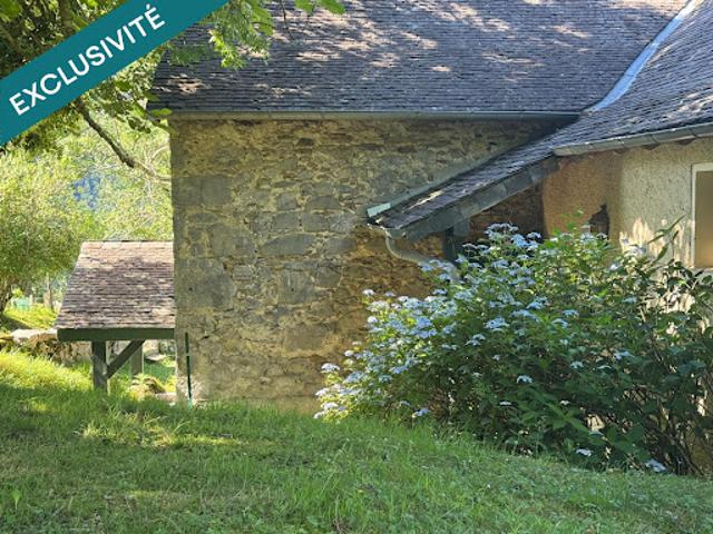 Vente Maison 8 pièces 250 m2 Bedous