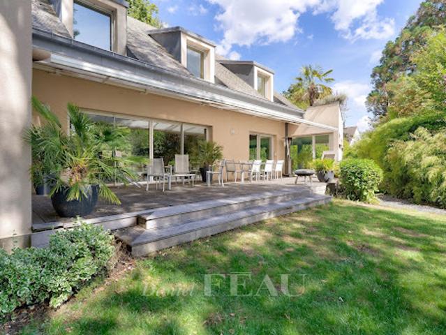 Vente Maison 8 pièces 240 m2 Garches
