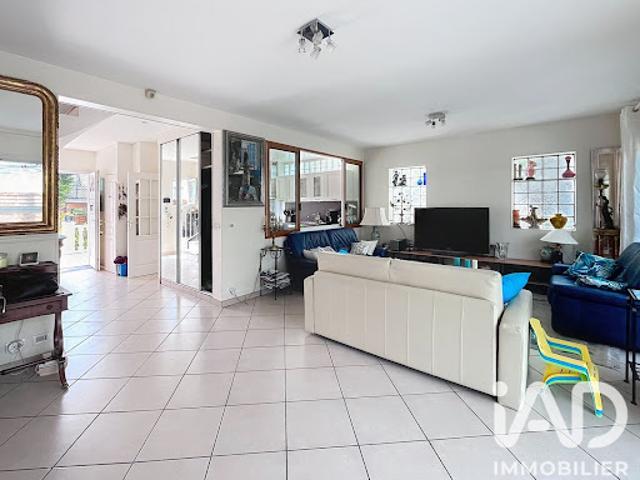 Vente Maison 8 pièces 240 m2 Le chesnay