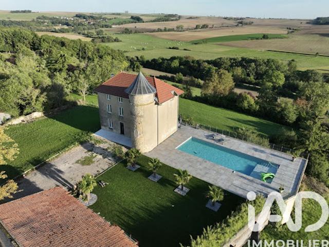 Vente Maison 8 pièces 240 m2 Pange