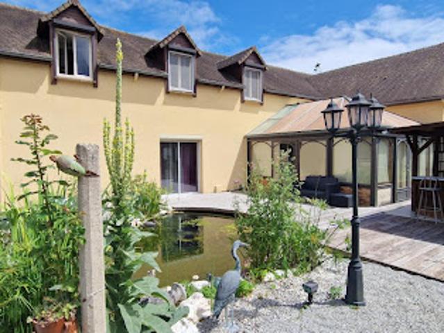Vente Maison 8 pièces 240 m2 Villeneuve en Perseigne