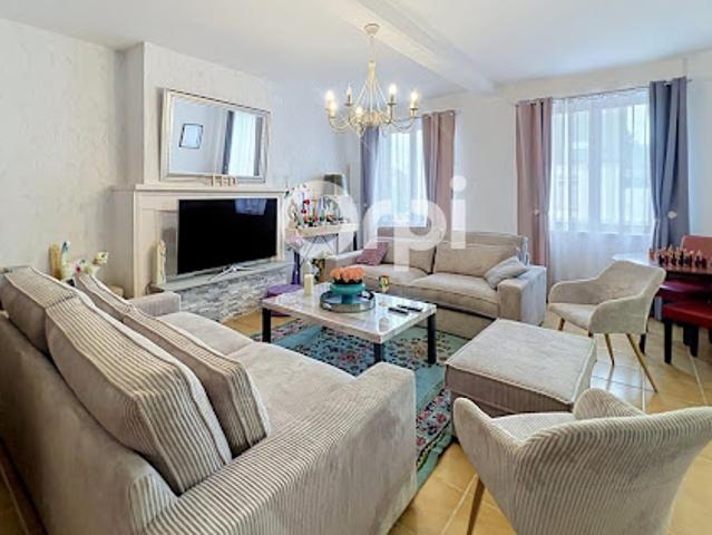 Vente Maison 8 pièces 241 m2 Renescure
