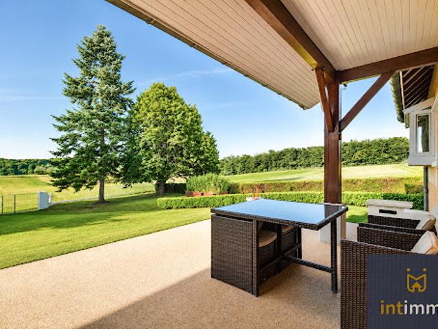 Vente Maison 8 pièces 241 m2 Rochetoirin