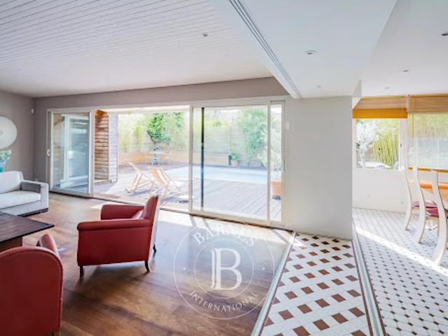 Vente Maison 8 pièces 242 m2 Bordeaux