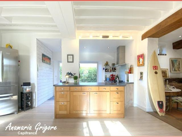 Vente Maison 8 pièces 242 m2 Le Thieulin