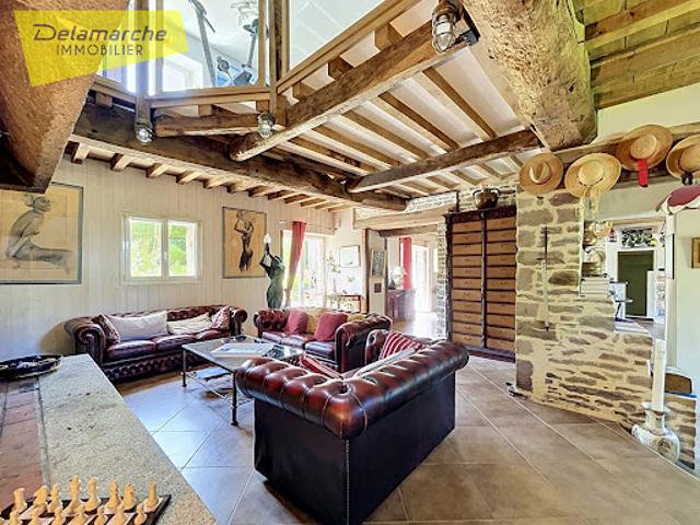 Vente Maison 8 pièces 243 m2 Equilly