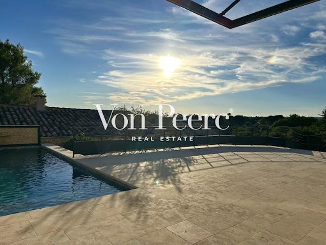 Vente Maison 8 pièces 243 m2 Gordes