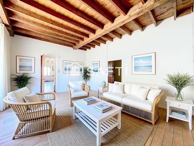 Vente Maison 8 pièces 243 m2 Roiffieux