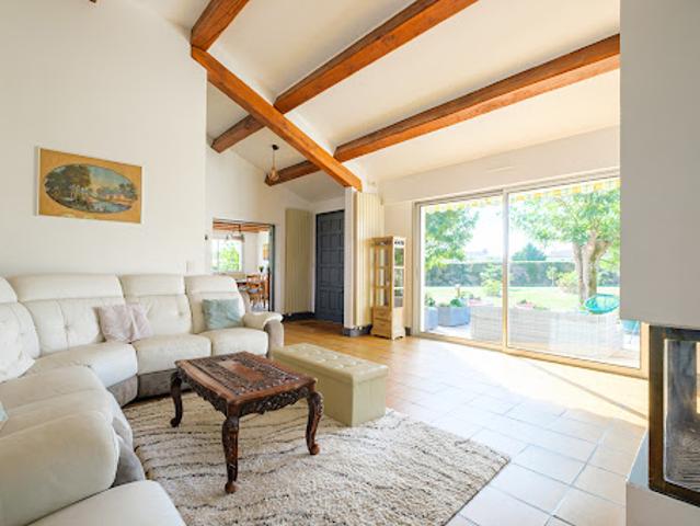 Vente Maison 8 pièces 243 m2 Sauzé Vaussais