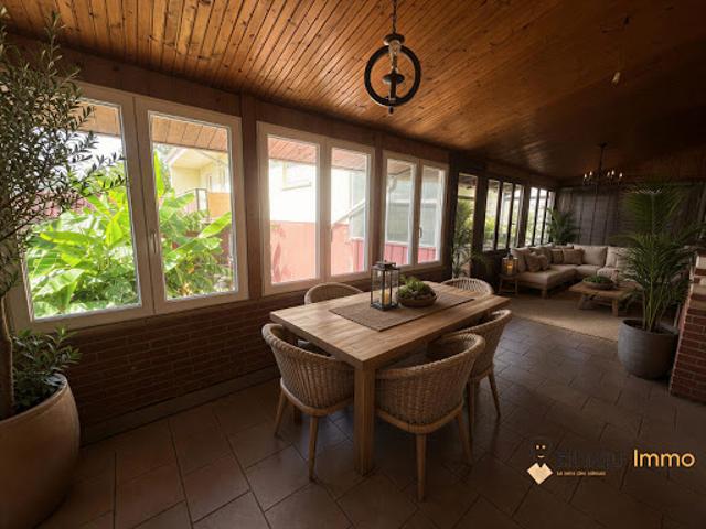 Vente Maison 8 pièces 243.11 m2 Westhouse