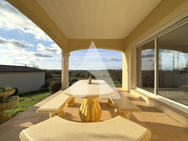 Vente Maison 8 pièces 254 m2 Cahors