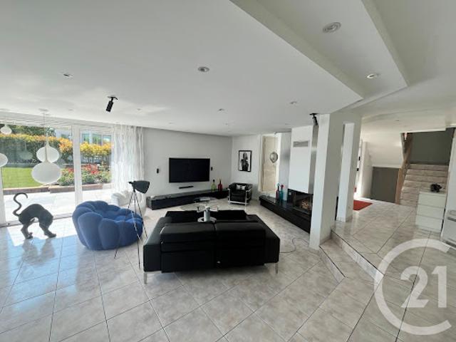 Vente Maison 8 pièces 254.96 m2 Oberhausbergen