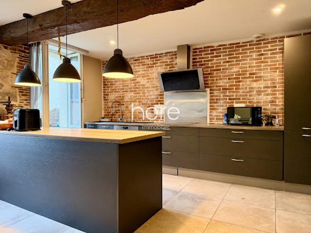 Vente Maison 8 pièces 255 m2 La Celle Saint Cyr