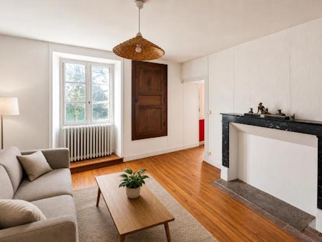Vente Maison 8 pièces 255 m2 Les Adjots