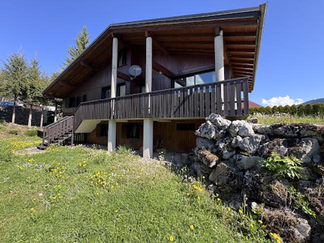 Vente Maison 8 pièces 255 m2 Les carroz d'araches