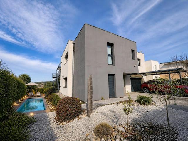 Vente Maison 8 pièces 256 m2 Juvignac