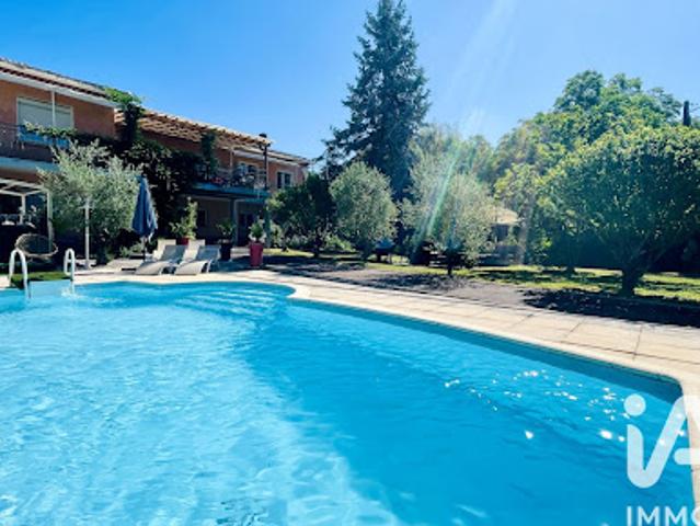 Vente Maison 8 pièces 256 m2 Labroquère