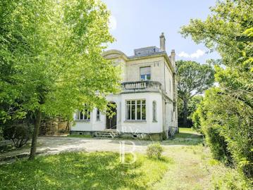 Vente Maison 8 pièces 256 m2 Le Bouscat