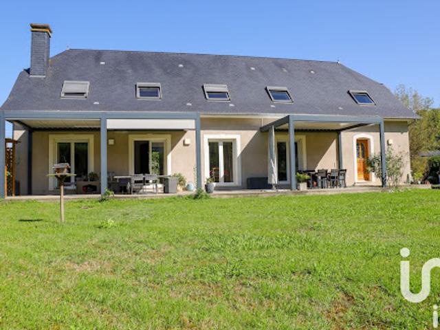 Vente Maison 8 pièces 257 m2 Montaut