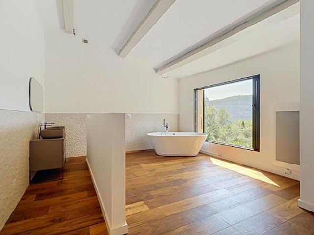 Vente Maison 8 pièces 257 m2 Evenos
