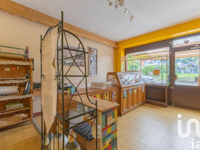Vente Maison 8 pièces 257 m2 Entrelacs