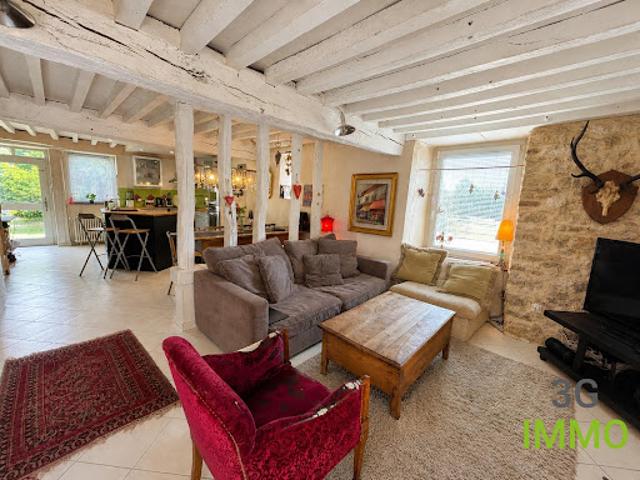 Vente Maison 8 pièces 257 m2 Tossiat
