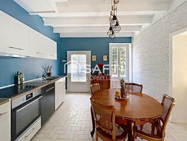 Vente Maison 8 pièces 250 m2 Malause