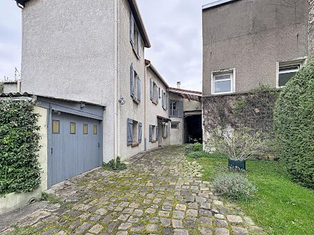 Vente Maison 8 pièces 250 m2 Nanterre