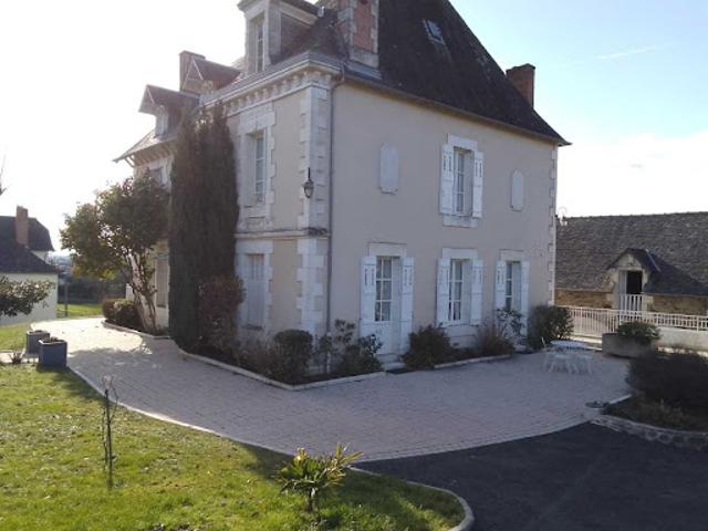Vente Maison 8 pièces 250 m2 Objat