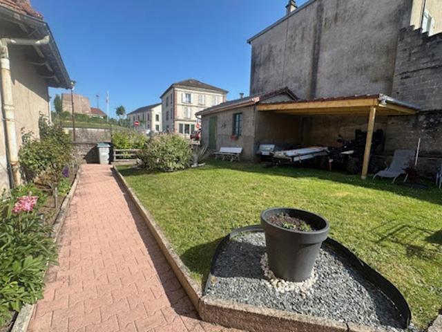 Vente Maison 8 pièces 250 m2 Arches