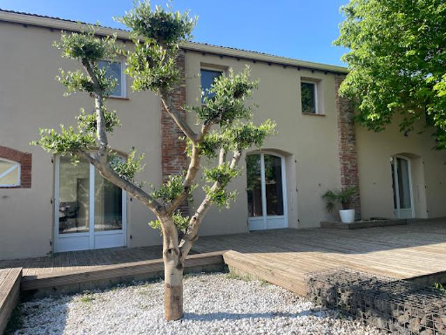 Vente Maison 8 pièces 250 m2 Fonbeauzard