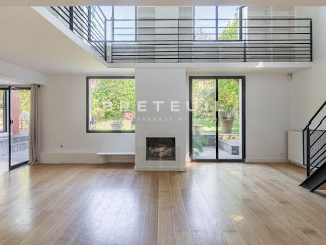 Vente Maison 8 pièces 247 m2 Garches