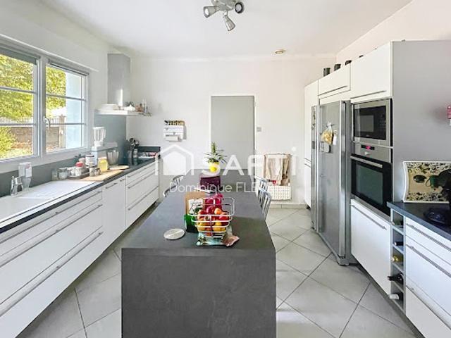 Vente Maison 8 pièces 252 m2 Chaumes en Retz