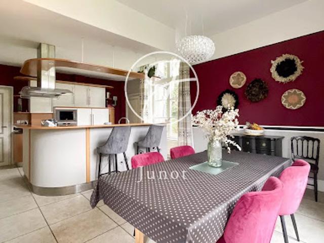 Vente Maison 8 pièces 253 m2 Mouvaux