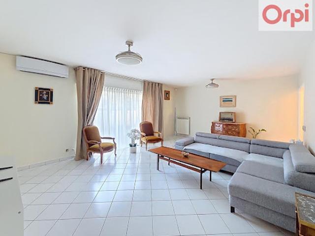 Vente Maison 8 pièces 253 m2 Ambilly
