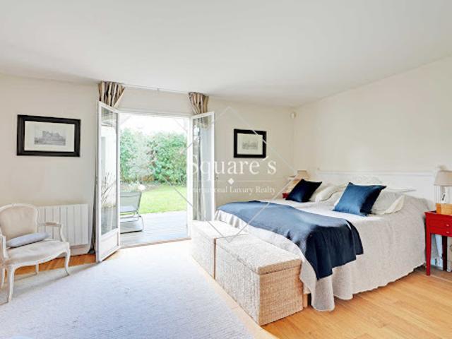 Vente Maison 8 pièces 253 m2 Garches