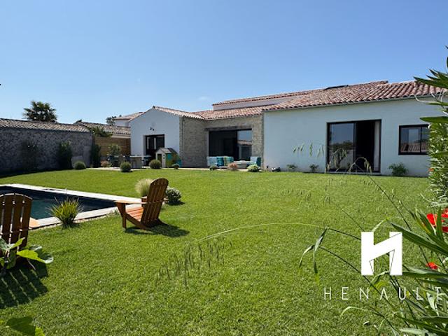 Vente Maison 8 pièces 264 m2 La Flotte