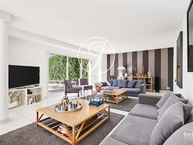 Vente Maison 8 pièces 264.89 m2 La Celle Saint Cloud