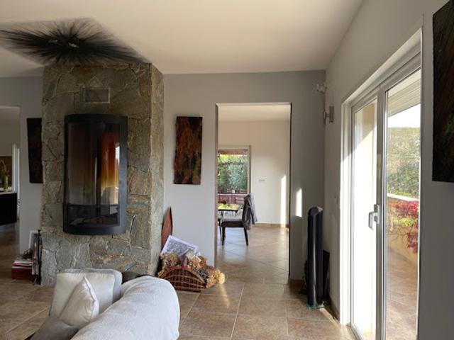 Vente Maison 8 pièces 265 m2 Bisinao